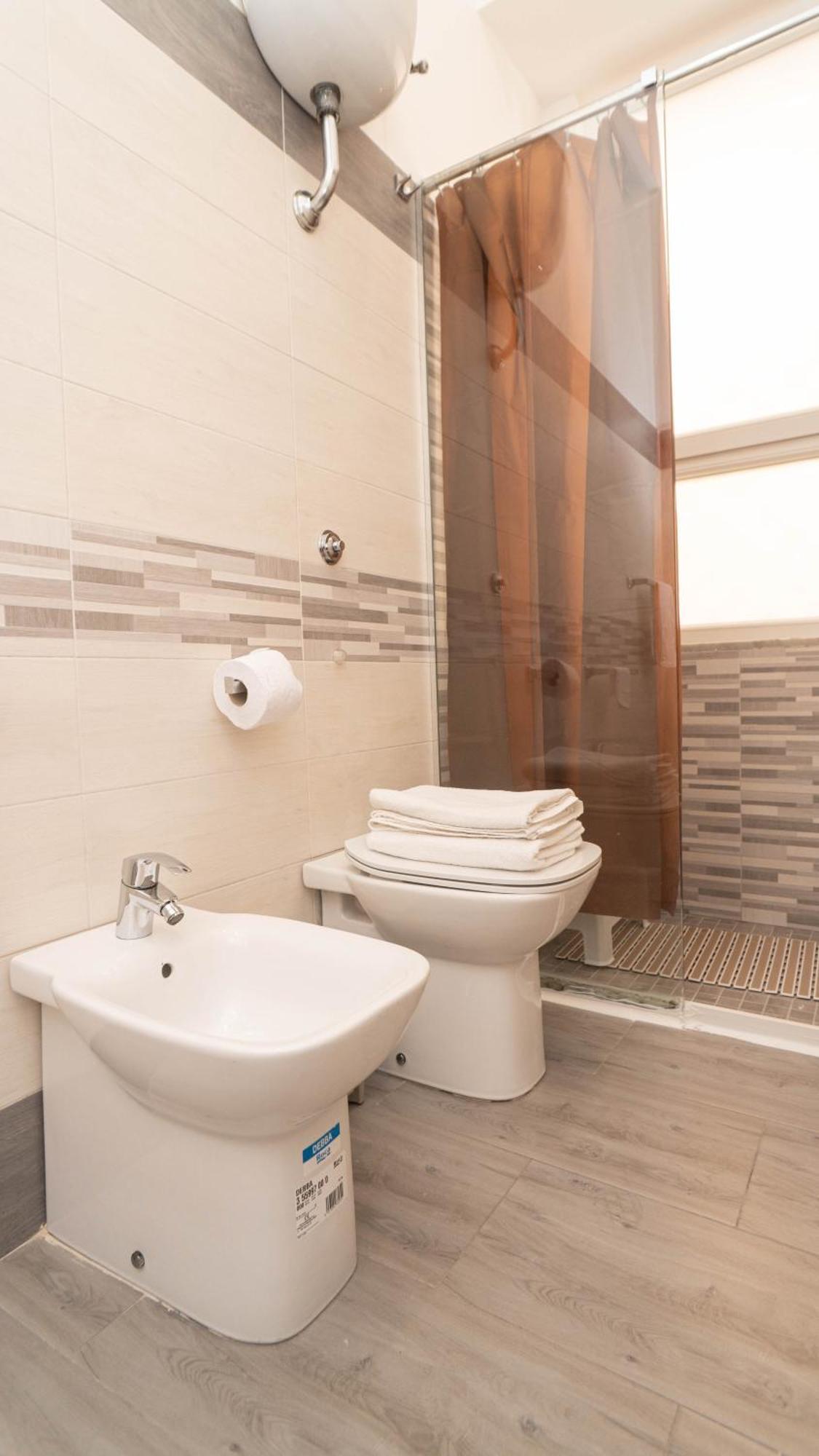 Casa Vacanze Alma B&B Grazioso Appartamento Sul Lungomare Di Pozzuoli A 300Mt Dal Centro E Dal Rione Terra By Movery Exterior foto