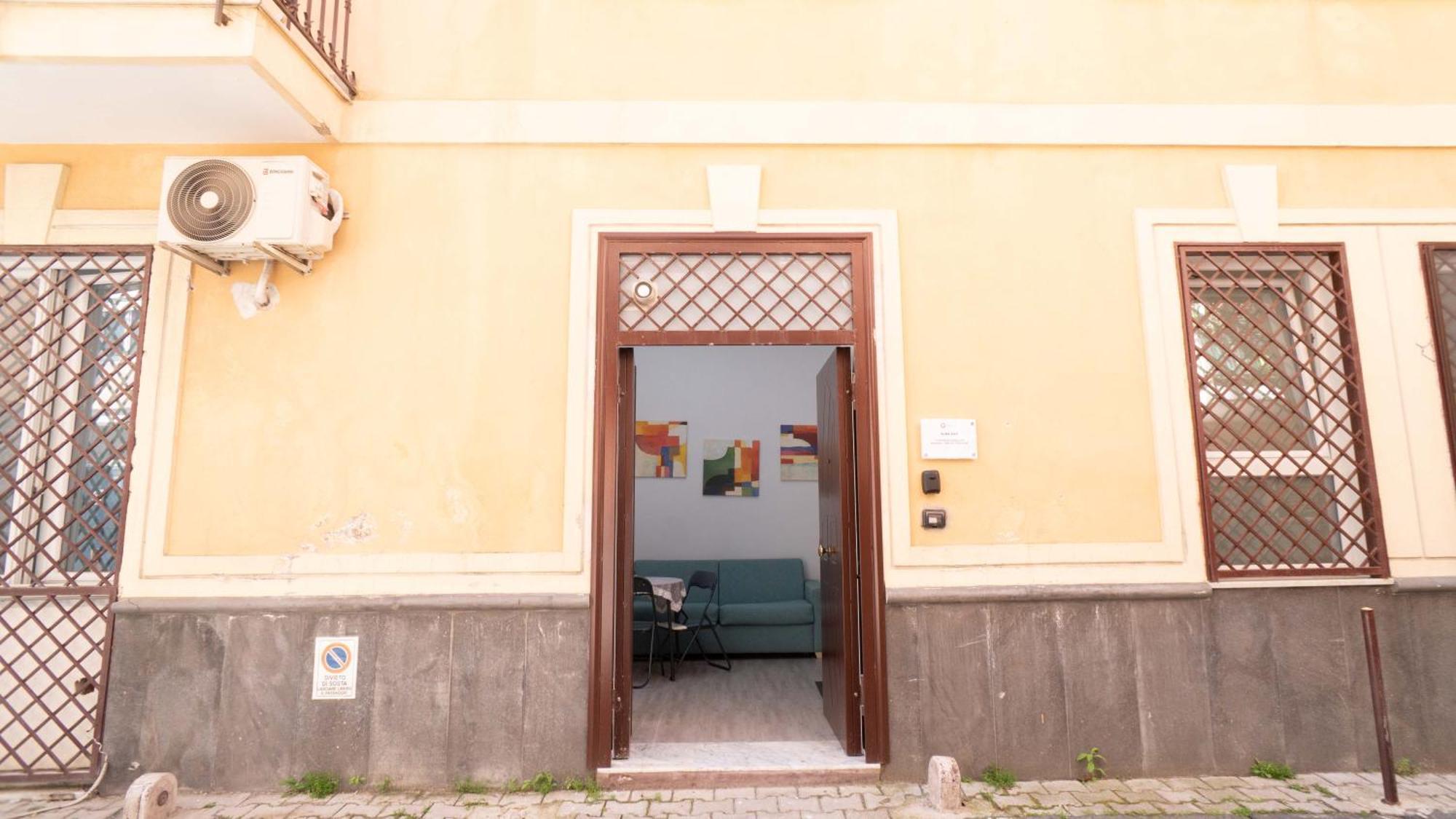 Casa Vacanze Alma B&B Grazioso Appartamento Sul Lungomare Di Pozzuoli A 300Mt Dal Centro E Dal Rione Terra By Movery Exterior foto